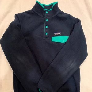 navy Patagonia pullover